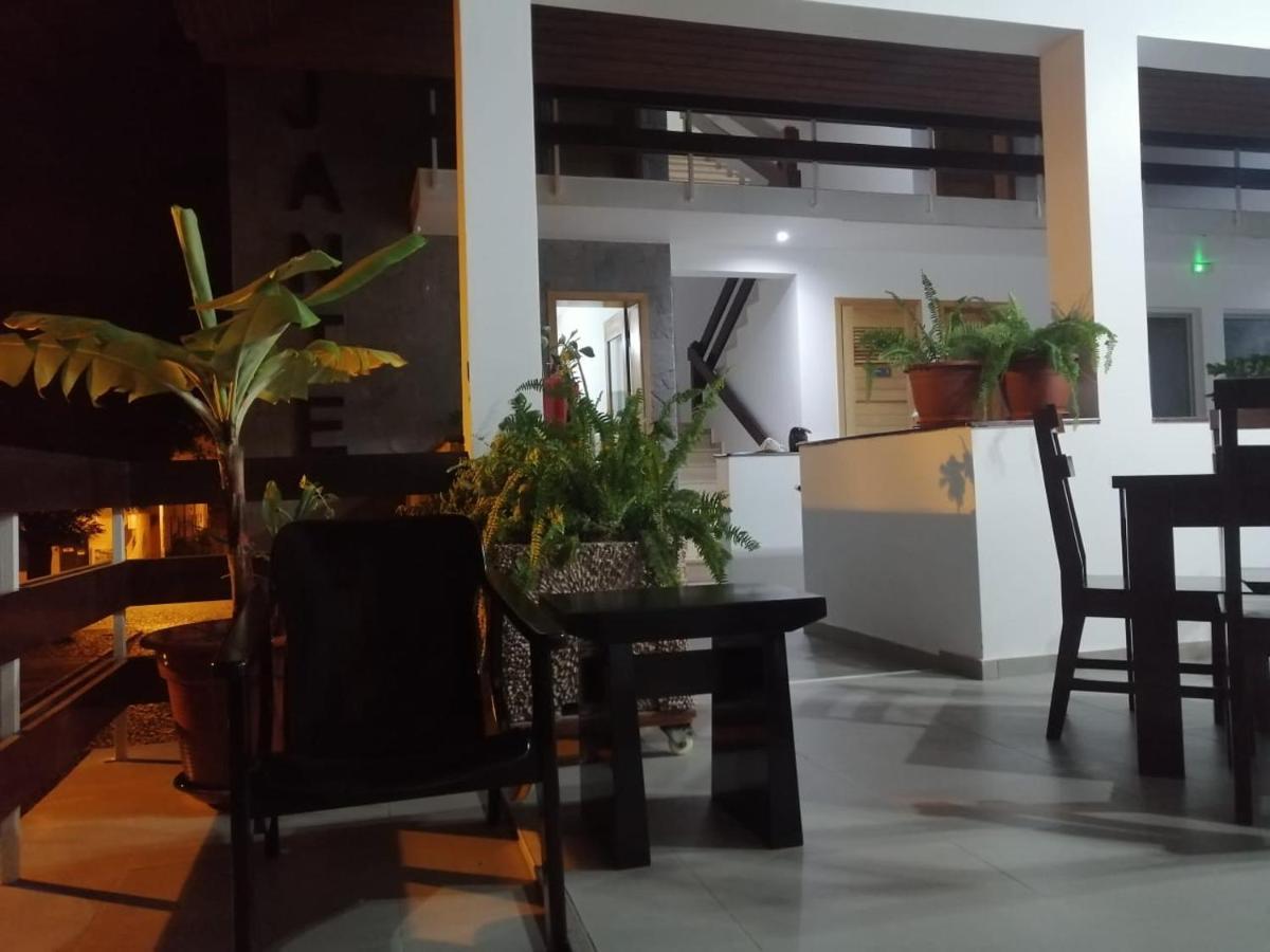 טאראפל Hotel Viajante מראה חיצוני תמונה