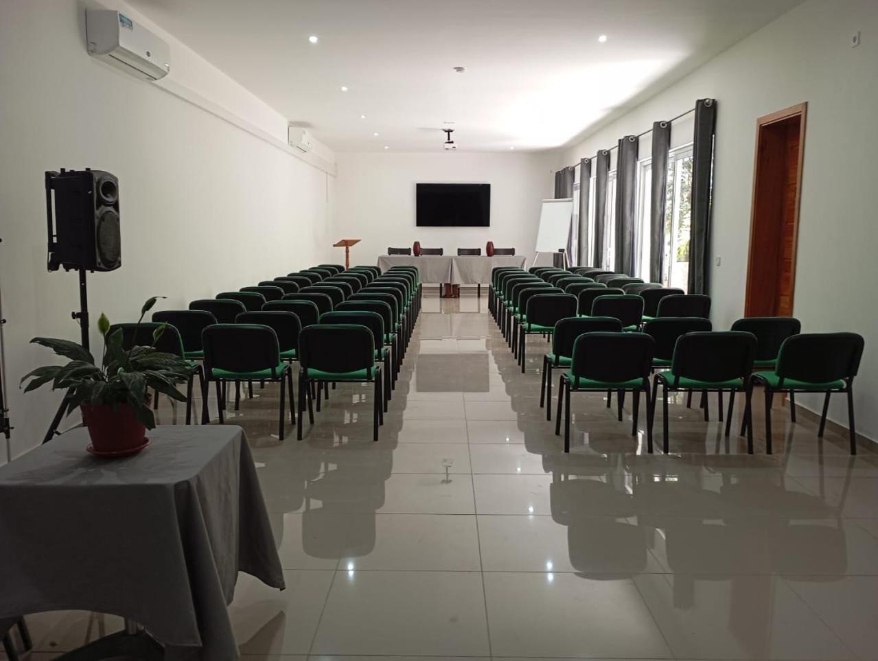 טאראפל Hotel Viajante מראה חיצוני תמונה